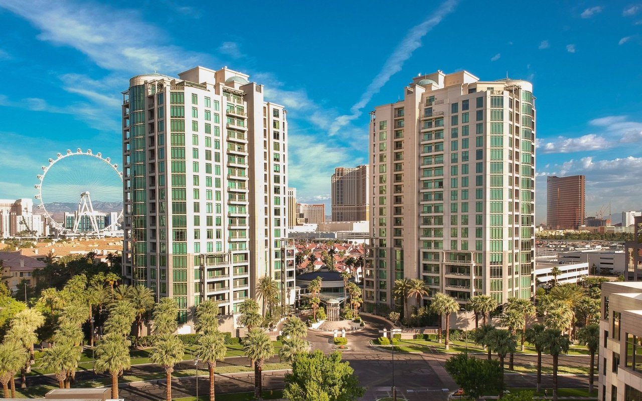 Metropolis high-rise in Las Vegas